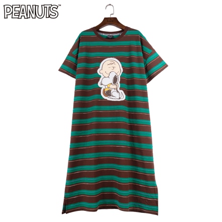 查理布朗抱史努比連身寬鬆長板T
